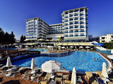 AZURA DELUXE RESORT&SPA