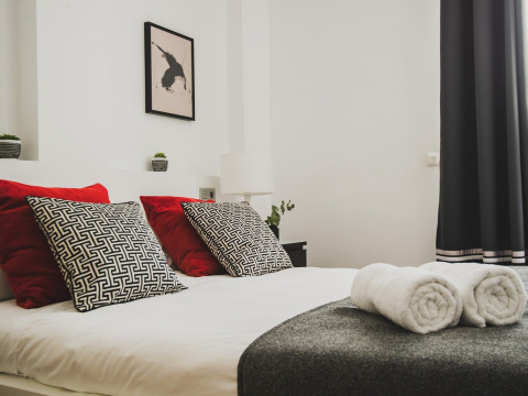 AZZ Sevilla Torre de la Plata Apartamentos