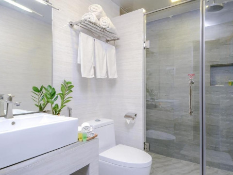 Triton Beach Hotel & Spa