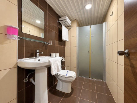 Sealine Suite