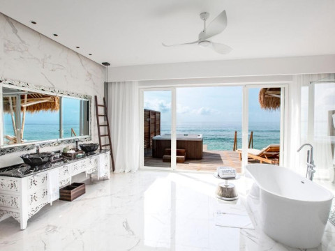 Emerald Maldives Resort And Spa