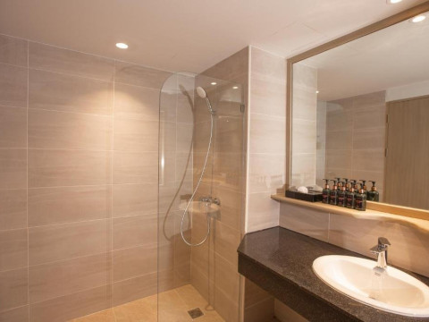 Phuket Orchid Resort & Spa