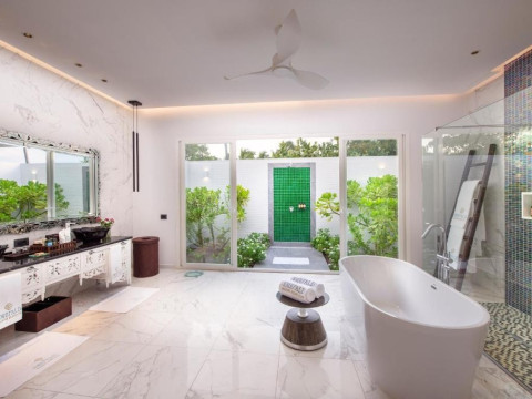 Emerald Maldives Resort And Spa