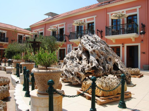 Balhambra Suites - Adults Only