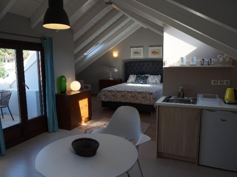 Balhambra Suites - Adults Only