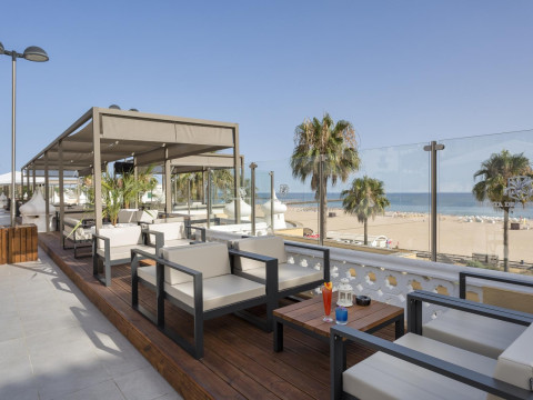 AP Oriental Beach