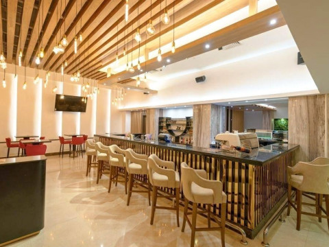 Minamark Beach Resort