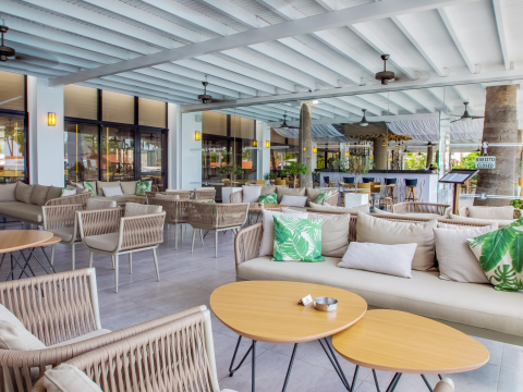 Cavo Maris Beach