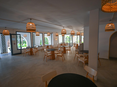 One Resort Premium