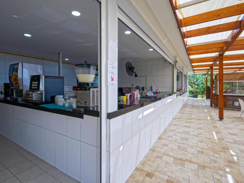 Side Aluna Hotel