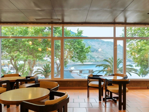 Baia Madeira Hotel - Ocean Beachfront