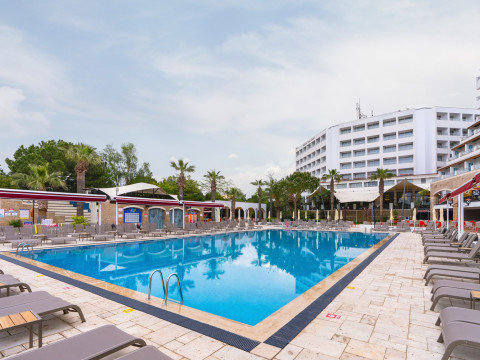 Batihan Beach Resort & Spa