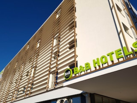 B&B HOTEL NICE STADE RIVIERA