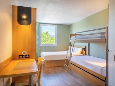 B&B HOTEL TOULON OLLIOULES