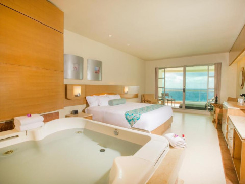 Beach Palace