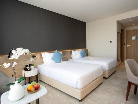 BEACH WALK HOTEL