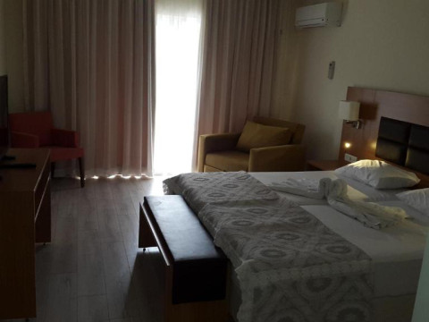 BEGONVILLE HOTEL