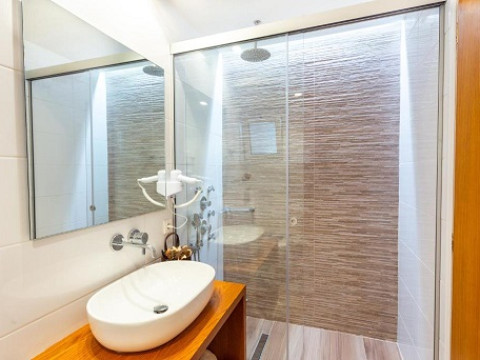 BELLA ELENA APARTMENTS