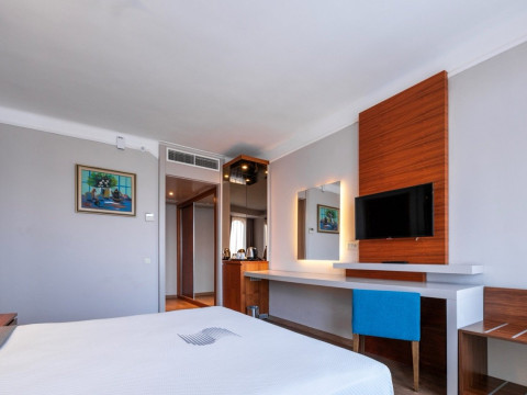 Bella Resort Hotels And Spa