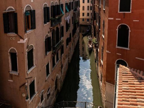 Bella Venezia Hotel