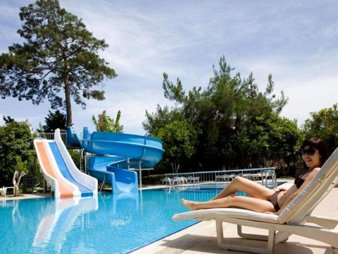 BELPOINT BEACH HOTEL