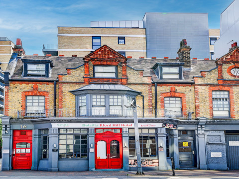 Belvilla Ilford Station Hotel, 4 min from Elizabeth line
