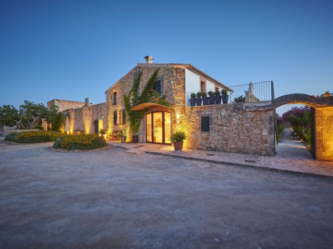 Bennoc Petit Hotel