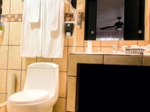 BEST WESTERN EL SITIO HOTEL & CASINO