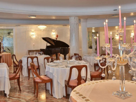 Best Western Hotel Globus