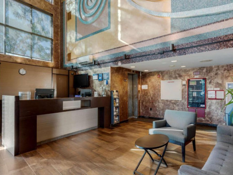 Best Western Plus Brooklyn Bay Hotel