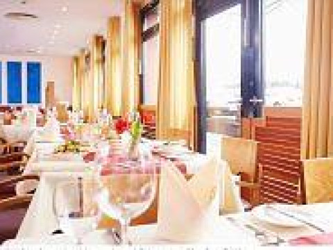 BEST WESTERN PREMIER Airporthotel Fontane