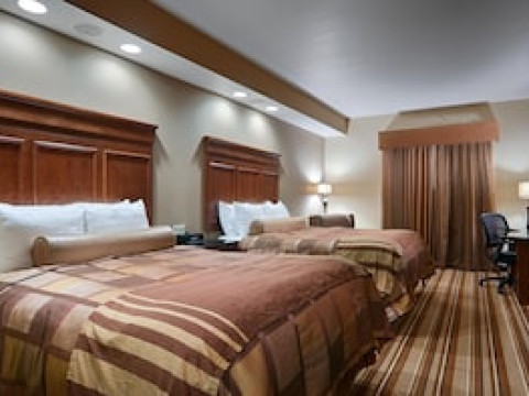 BEST WESTERN PREMIER KC SPEEDWAY INN & SUITES