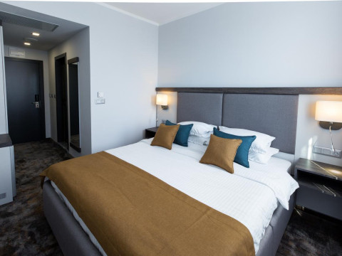 BEST WESTERN PREMIUM INN 