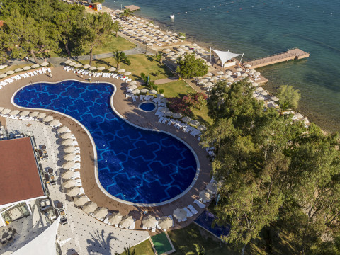 LONG BEACH CLUB NATURE