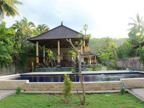 Bintang Beach Villas