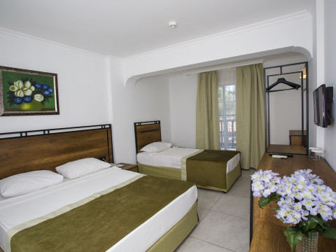 BITEZ GARDEN LIFE HOTEL  SUITES