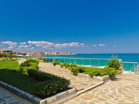 Black Sea Paradise Aparthotel