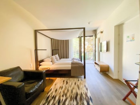 BLACKHOME GRAZ