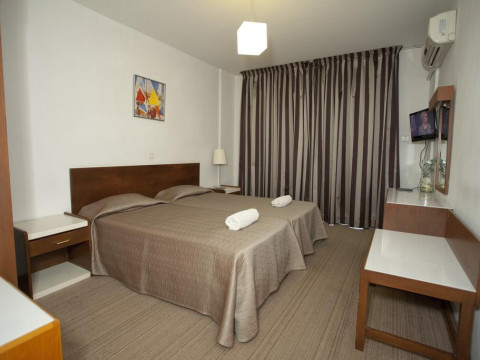 Blazer Residence (ex PETROU BROS APARTMENTS)