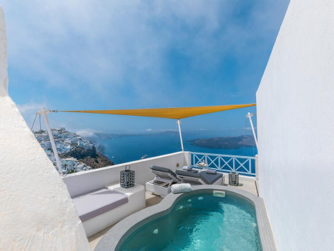 Blue Dolphins Apartaments & Suites