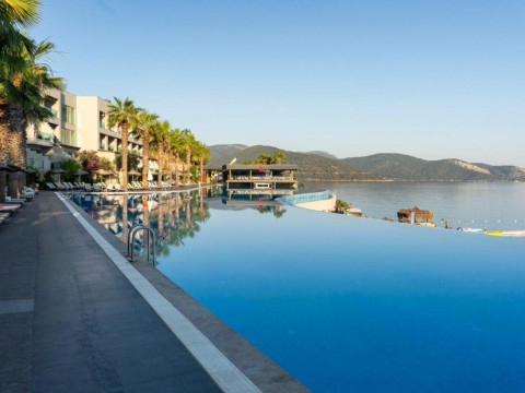 BLUE DREAMS RESORT