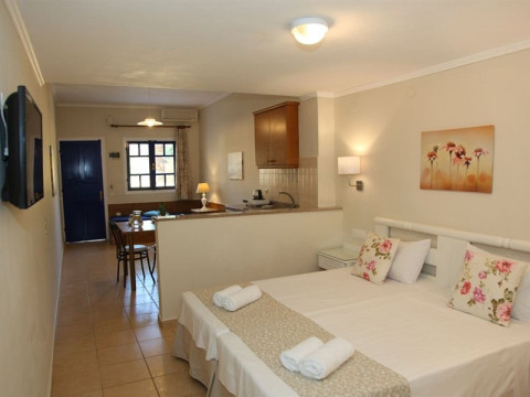 BLUE SKY APARTMENTS (CRETE)