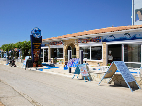 Blue Waves Hotel