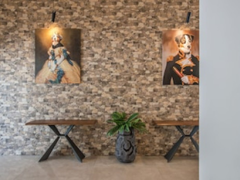 BOHEMIAN GARDENS HOTEL