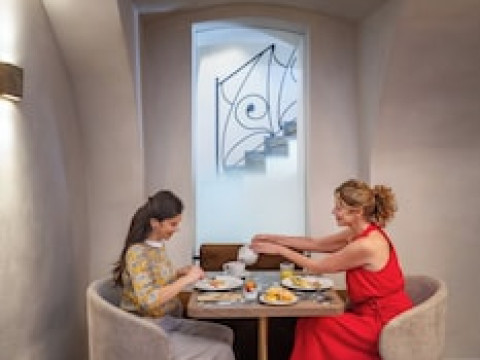 BOUTIQUE HOTEL BOOKQUET