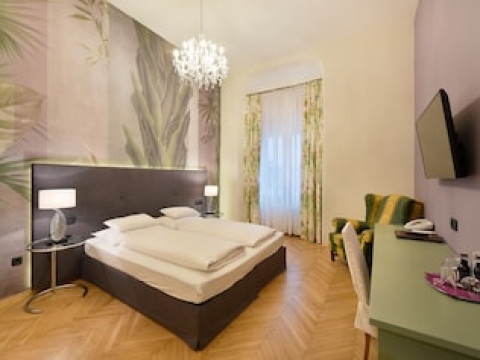 BOUTIQUE HOTEL DOM - ROOMS AND SUITES