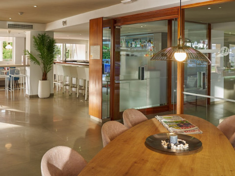 BQ Apolo Hotel
