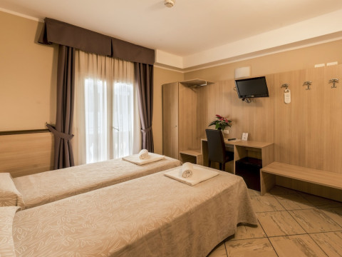 BRIANZA HOTEL