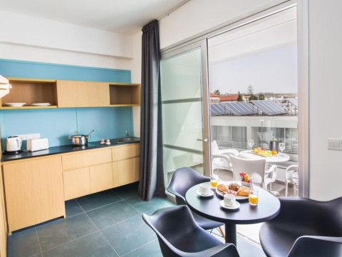 Anthea Hotel Apartments