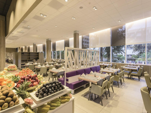 Apartmentos Estival Park